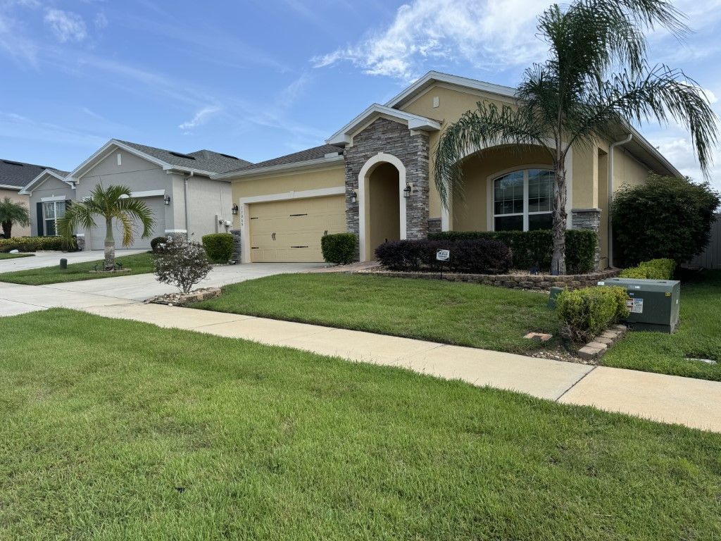 Clermont Home, FL Real Estate Listing